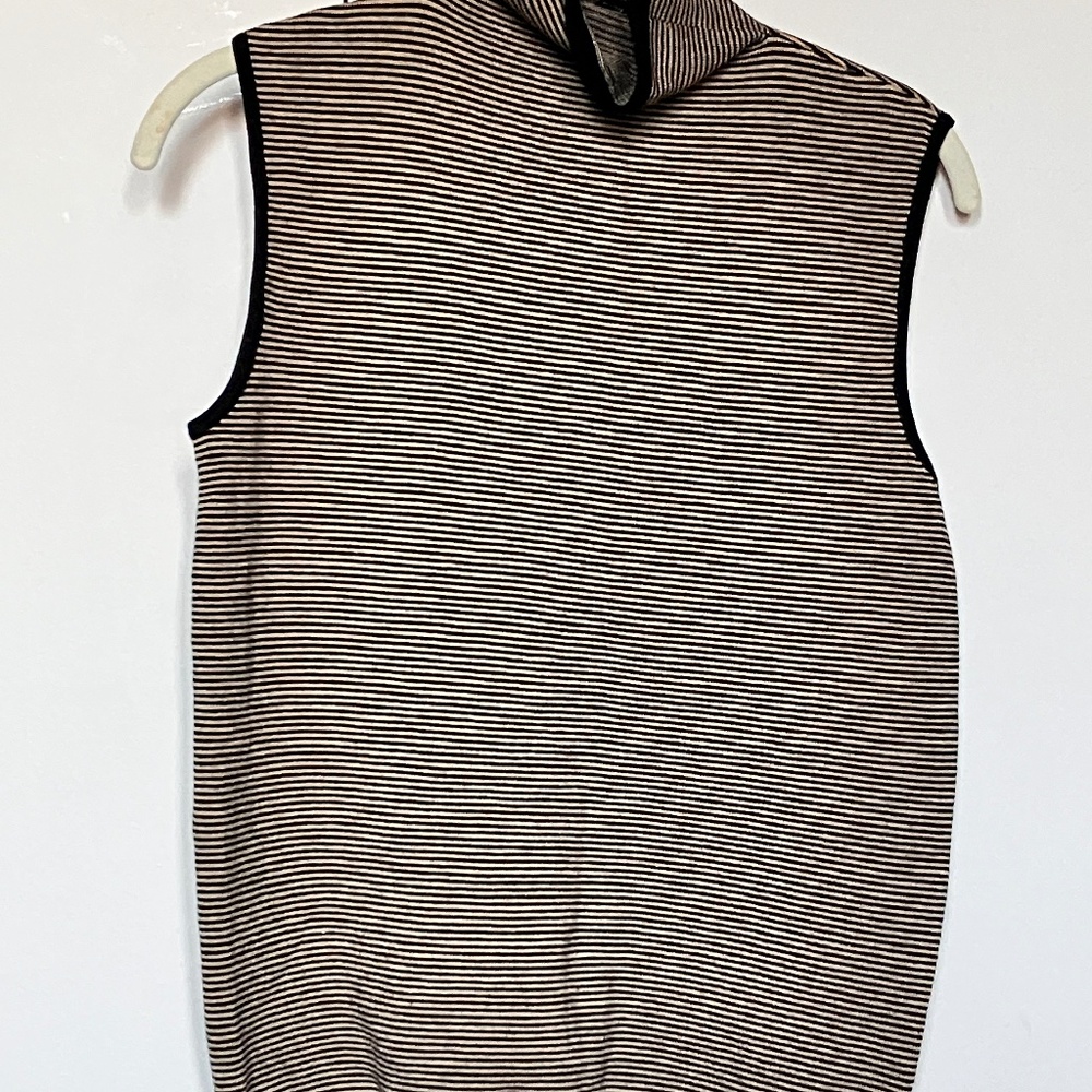 Linda Allard Ellen Tracy Brown/Black Sleeveless Mock T-neck. Size M. Orig. Owner
